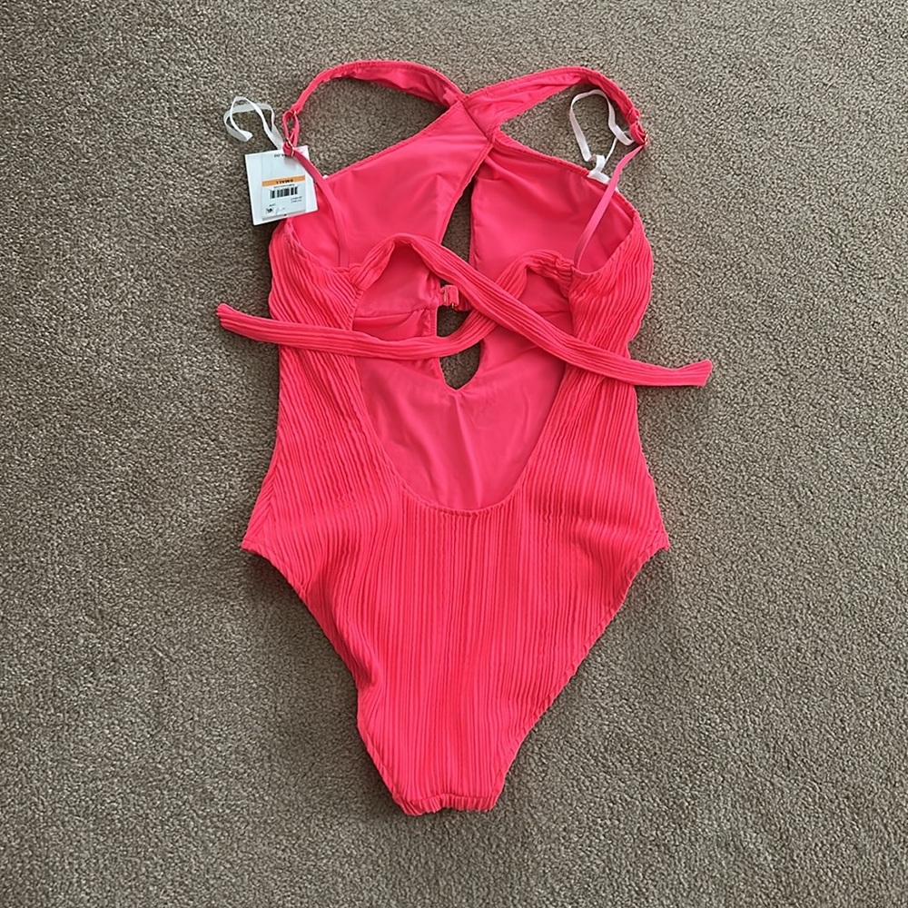 Becca by Rebecca Virtue Women's Moon Ridge Rib High Neck One Piece - Picture 4 of 4